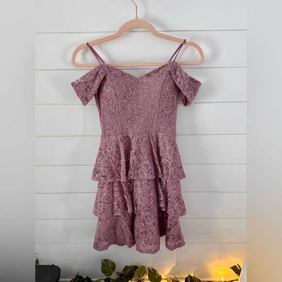 Off-The-Shoulder Dress - Picture 3 of 9